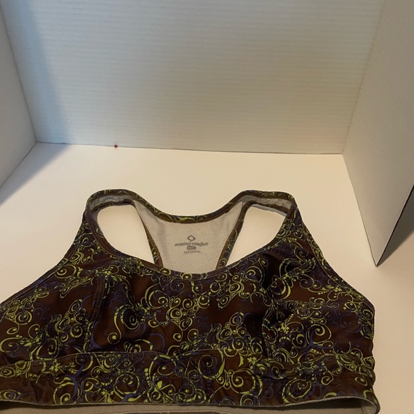 Women’s Moving comfort, 34 C sports bra - Picture 2 of 6